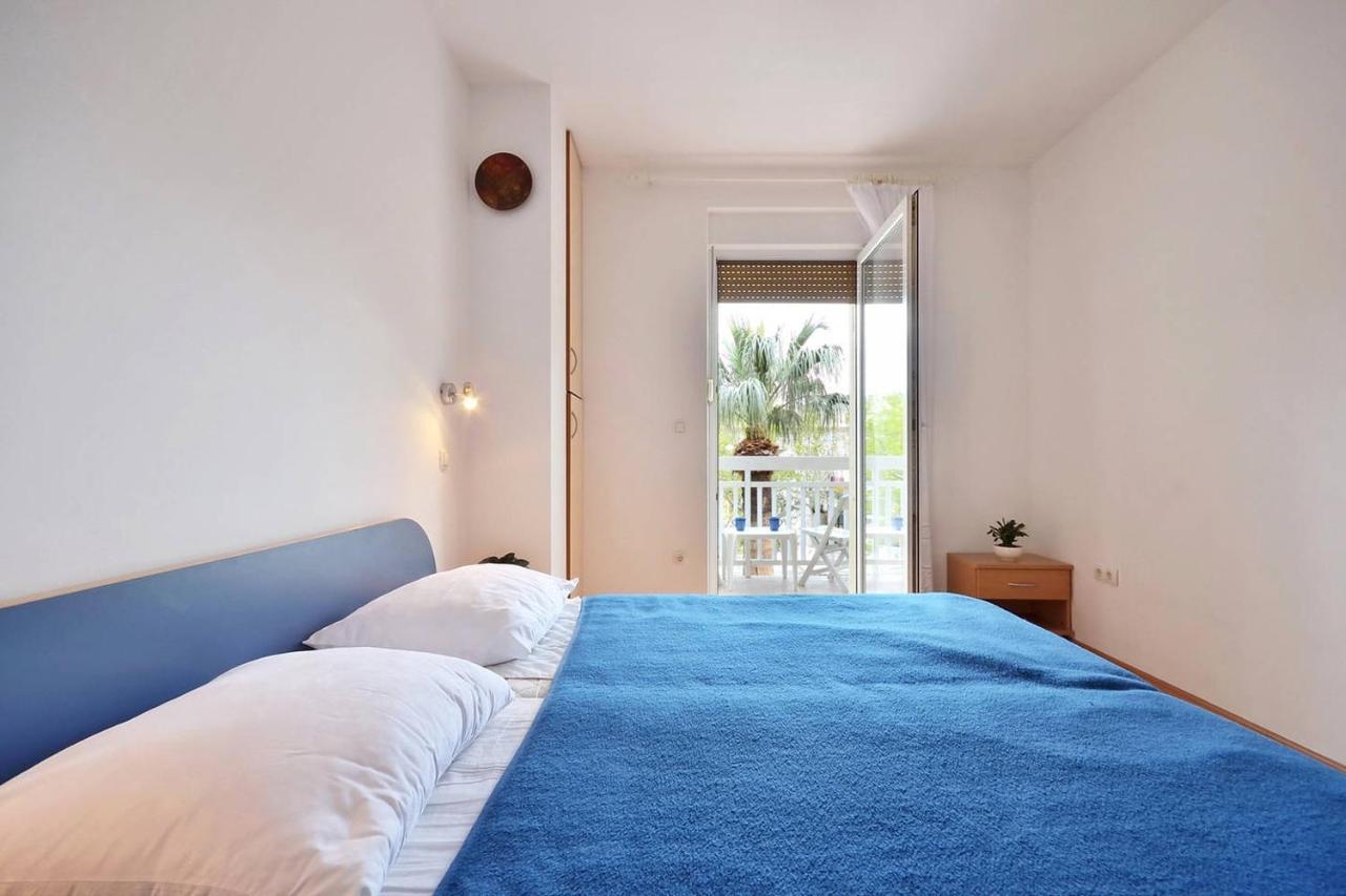 Omis - Michy Apartments Bagian luar foto