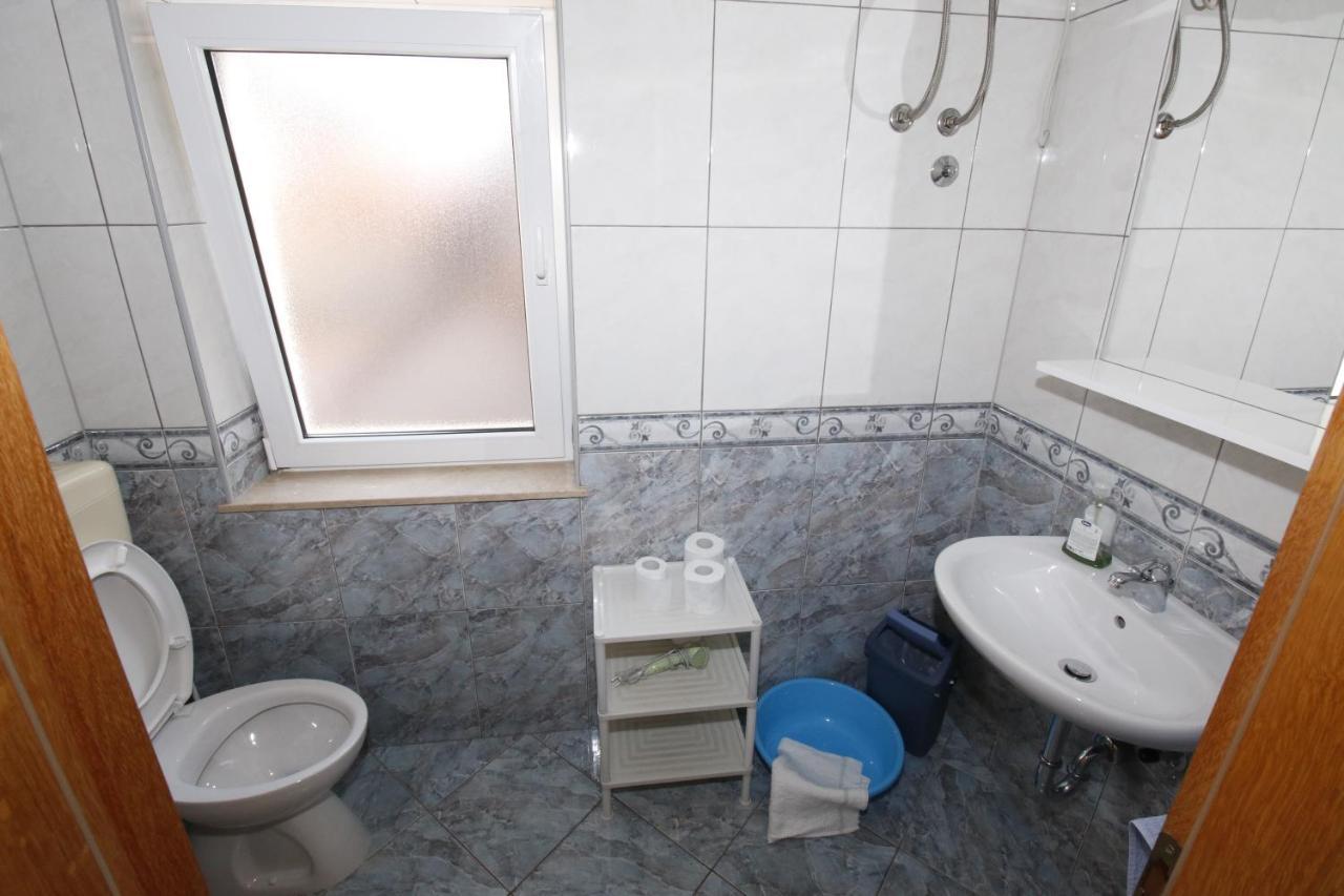 Omis - Michy Apartments Bagian luar foto