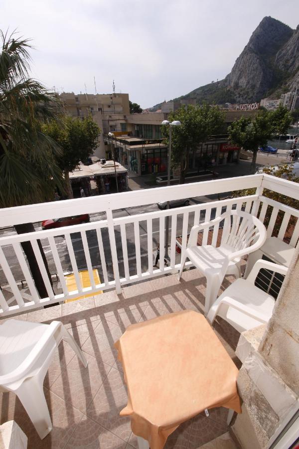 Omis - Michy Apartments Bagian luar foto