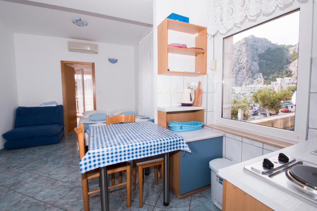 Omis - Michy Apartments Bagian luar foto