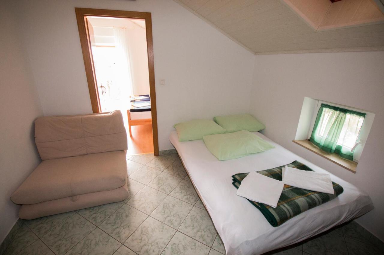 Omis - Michy Apartments Bagian luar foto