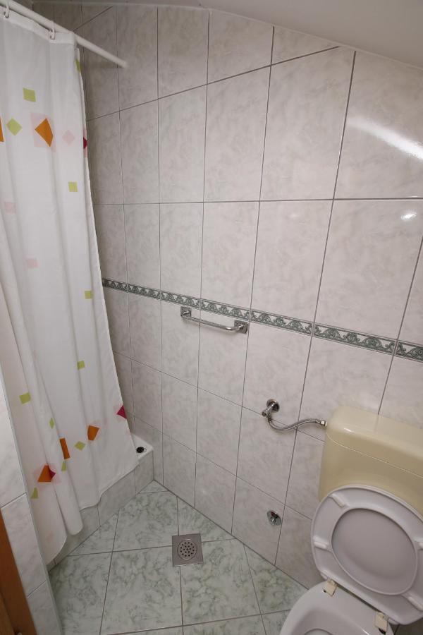 Omis - Michy Apartments Bagian luar foto