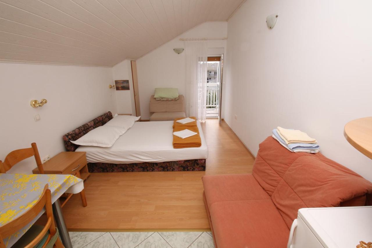 Omis - Michy Apartments Bagian luar foto