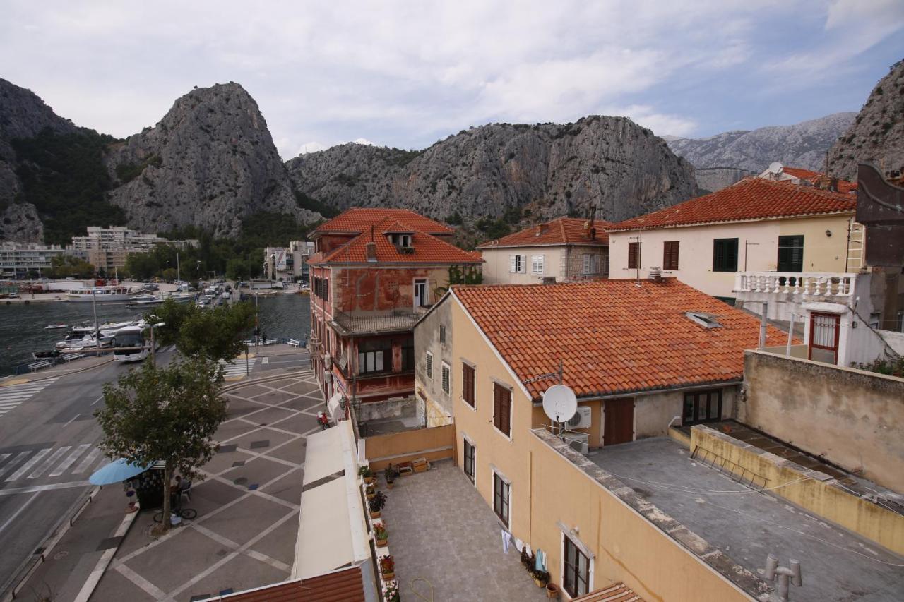 Omis - Michy Apartments Bagian luar foto
